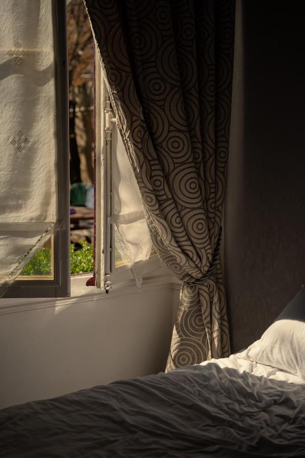 L'Escapade Place Voltaire Vermenton Ngoại thất bức ảnh