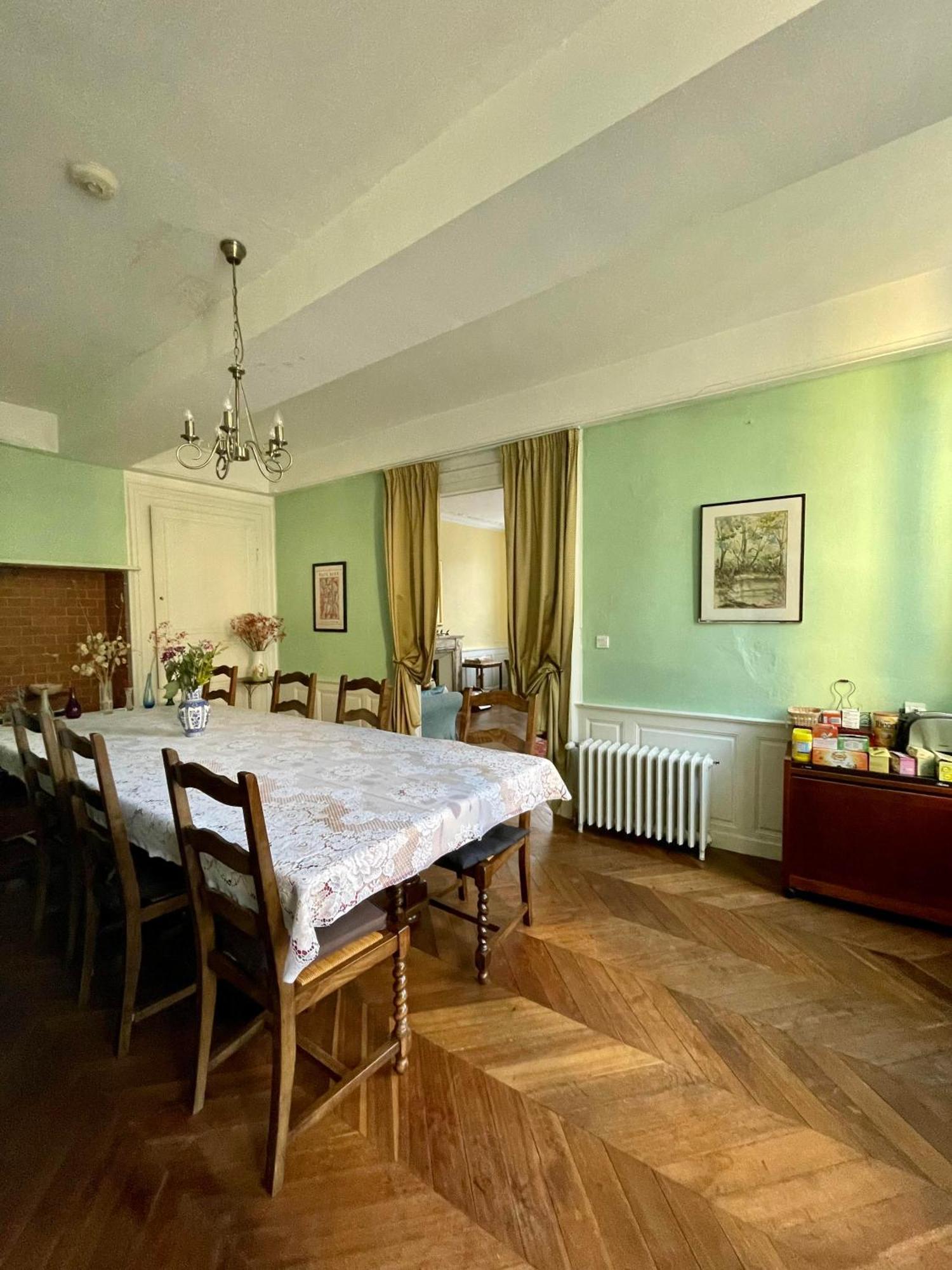 L'Escapade Place Voltaire Vermenton Ngoại thất bức ảnh